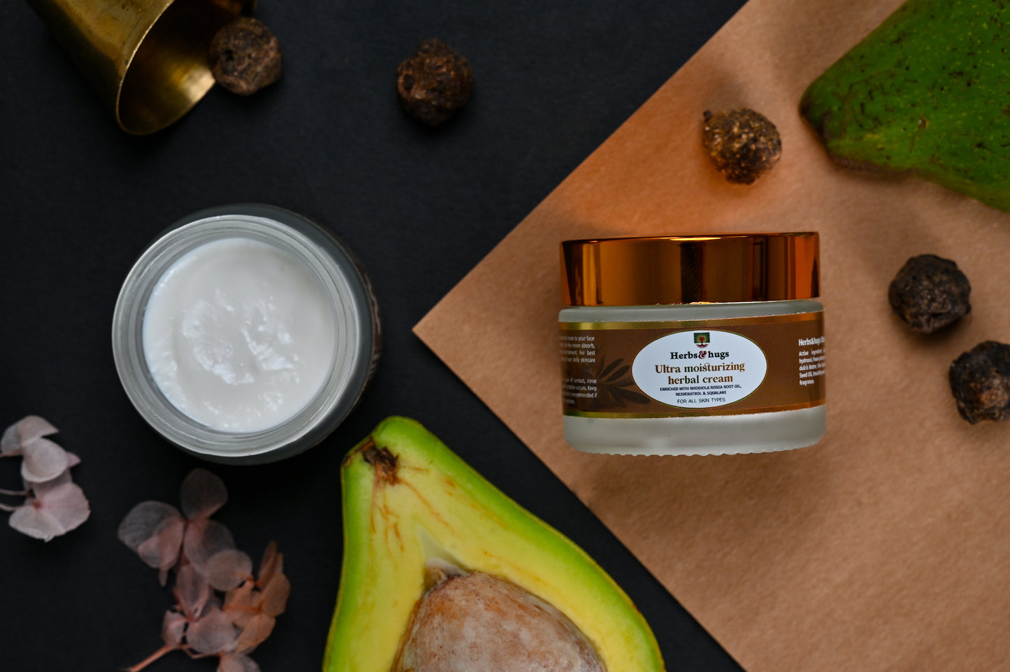 Ultra moisturizing cream